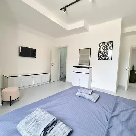 Classic Apartment Durres